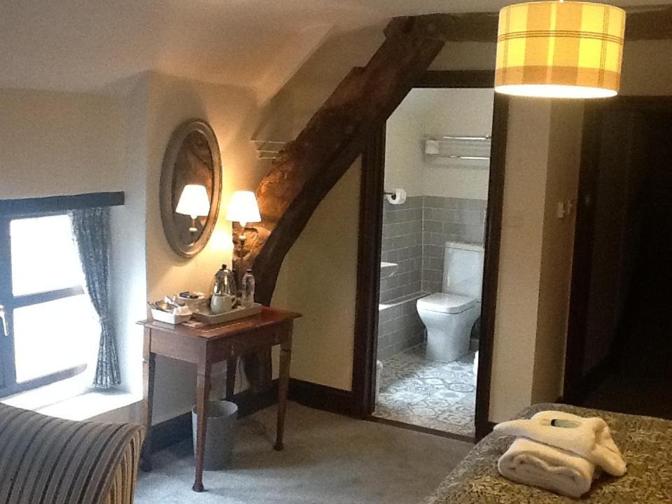 Hotel Royal George à Great Easton  Chambre photo